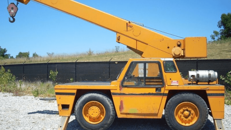 Carry Deck Crane