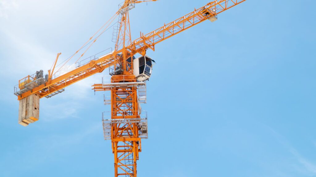 a hammer head tower crane